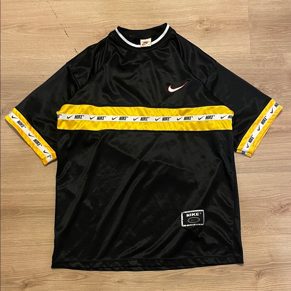 Nike Men's Black and Gold Jersey